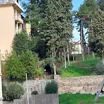 Cappuccini Florence Family & Group 3 Bedrooms Jacuzzi Fast Wi-Fi Air Conditioned Tram